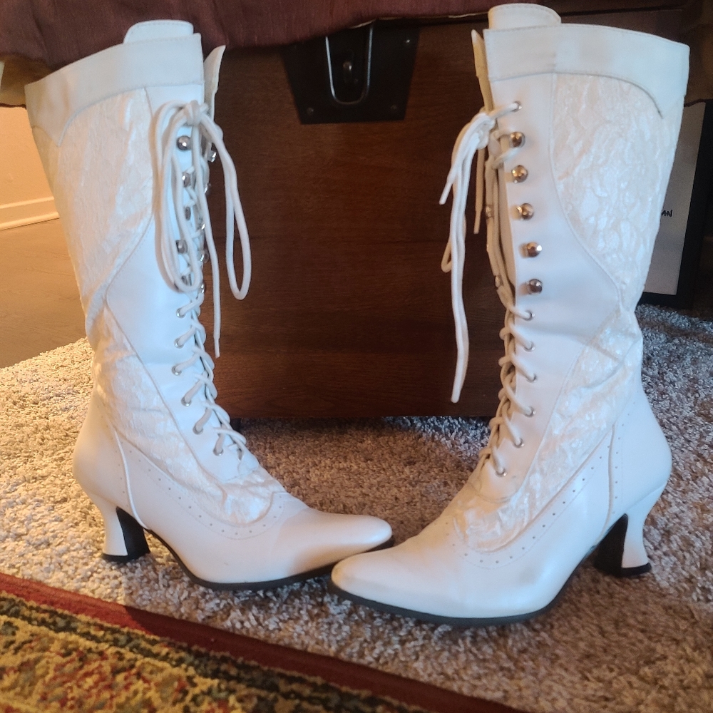 White Victorian boots size 9